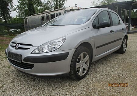 Peugeot 307 KLIMA ALU TÜV 10/2026