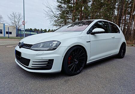 VW Golf Volkswagen 2.0 TDI DSG BMT GTD GTD