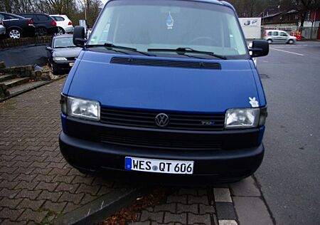 VW T4 Caravelle Volkswagen 2.5 TDI 65kW ** neuer Motor **