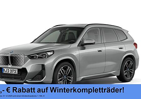 BMW iX1 xDrive30 M Sport HUD Pano AHK Lenkradheizung