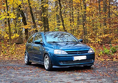 Opel Corsa 1.8 16V GSi