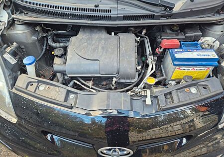 Toyota Aygo (X) Aygo (X) 1,0-l-VVT-i -