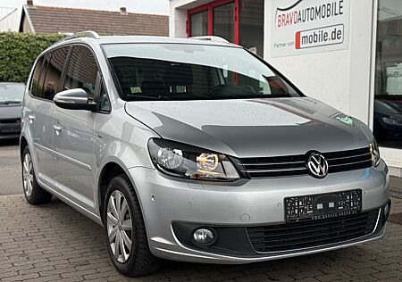 VW Touran Volkswagen Cup BMT NAVI/SHZ/BT/TEMPO/PDC/7-SITZER