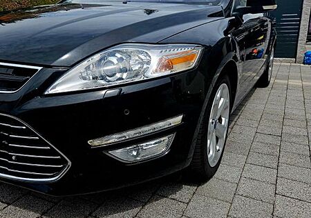 Ford Mondeo 2,2TDCi Titanium X/standh/Memory*VOLL*