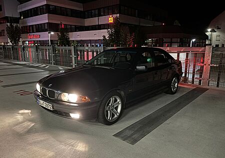 BMW 523i E39 Fjordgrau Metallic
