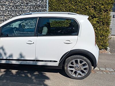 Volkswagen up! 1.0 cross up!