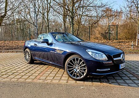 Mercedes-Benz SLK 200 9G-Tronic Keramikversiegelung Scheckheft