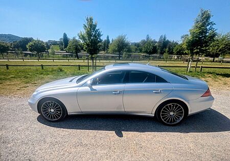 Mercedes-Benz CLS 500 -