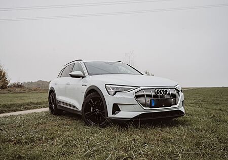 Audi e-tron 50 quattro advanced advanced