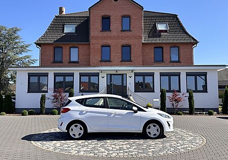 Ford Fiesta Cool&Conne LED NAVI SHZ TEMP APP-CONN PDC