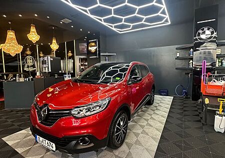 Renault Kadjar Bose Edition/Pano/1.Hand/Tüv Neu