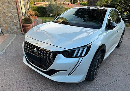 Peugeot 208 PureTech 100 EAT8 Allure