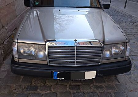 Mercedes-Benz E 260 Bj1988 klimaanlage rost frei