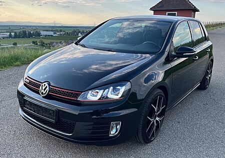 VW Golf Volkswagen 2.0 TSI DSG GTI GTI