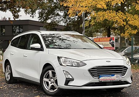Ford Focus Turnier 1.5 TDCI*1.Hand*Automatik*Navi*LED
