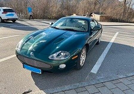 Jaguar XKR Coupé -