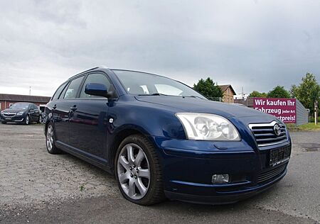 Toyota Avensis Kombi 2.0 Executive