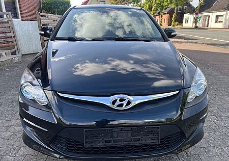 Hyundai i30 1.4 Edition 1.Hand.Klimaaut.Tempo.Leder.Sitz
