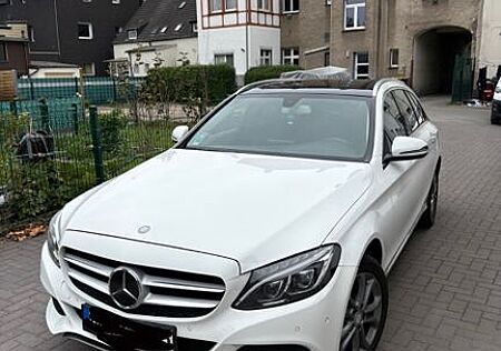 Mercedes-Benz C 220 d 4MATIC T Autom. -