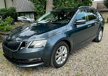 Skoda Octavia 2,0 TDI Kombi Tour KLIMA NAVI DSG AHK