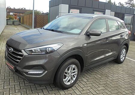 Hyundai Tucson blue 1.6 GDi 2WD Navi