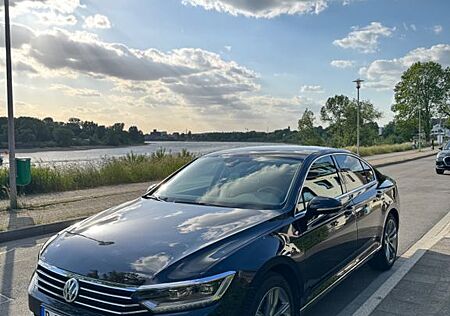VW Passat Volkswagen 2.0 TDI Highline Original Kellometerstand