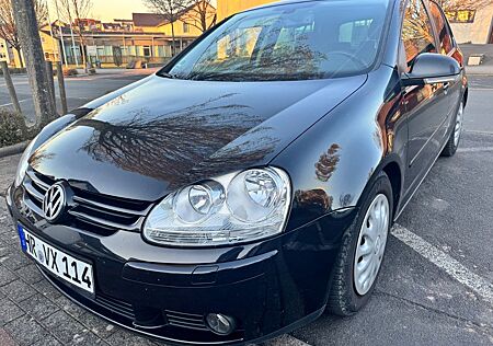 VW Golf Volkswagen V Lim. United KlimaAut. TÜV Neu