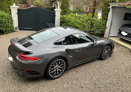 Porsche 991 Turbo Coupé Jahreswagenzustand