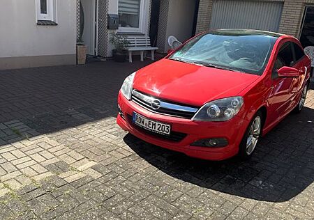 Opel Astra Coupé Daytona 2.2 Daytona