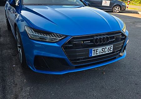 Audi A7 50 TFSI e S tronic quattro -