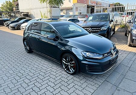 VW Golf Volkswagen VII Lim. GTD BMT*XENON*TMP*EU6*NAVI*
