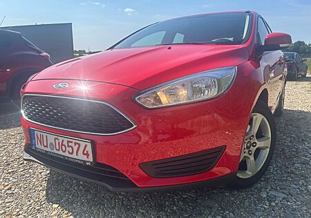Ford Focus 1,6 77 KW Ambiente Top Zustand Garantie