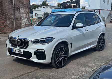 BMW X5 xDrive 30 d M Sport Pano+HeadUp 1. Hand