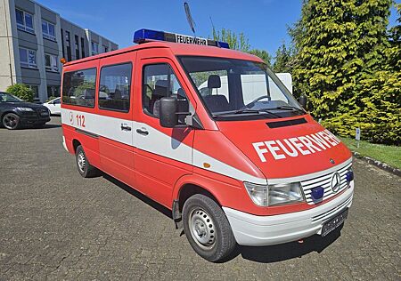 Mercedes-Benz Sprinter 212D L2H1*9Sitze*Feuerwehr*AC*STHZ*AHK