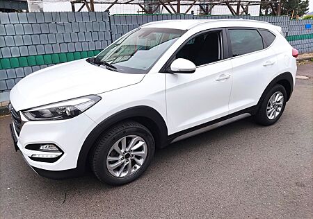 Hyundai Tucson 1.6 GDI Trend Kamera Navi