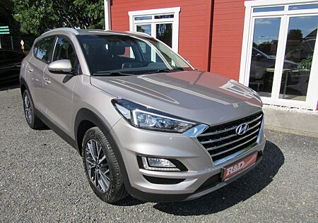 Hyundai Tucson Advantage 2WD/Klima/Navi/Kamera/SHZ/AHK..