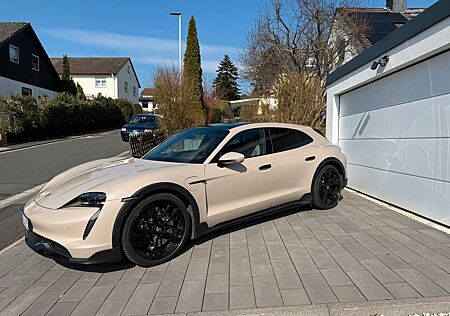 Porsche Taycan Turbo Cross Turismo Turbo