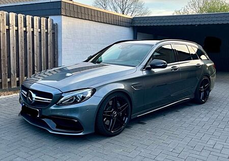 Mercedes-Benz C 63 AMG Mercedes-AMG C 63 T Mercedes-AMG