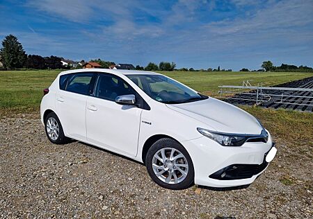 Toyota Auris Hybrid, Sitzheizung, TÜV Neu,