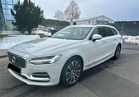 Volvo V90 D4 R-Design Geartronic /AHK /Kamera/Panorama