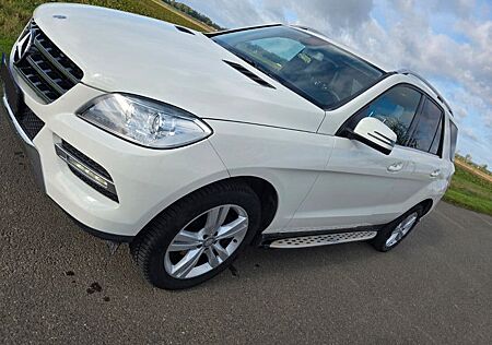 Mercedes-Benz ML 350 4MATIC -
