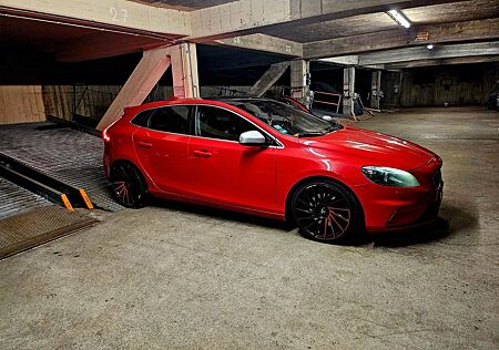 Volvo V40 D4 8Gang R Design Tüv Neu Lesen tausch