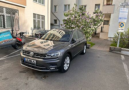 VW Tiguan Volkswagen 2.0 TDI SCR DSG 4MOTION Highline Highline