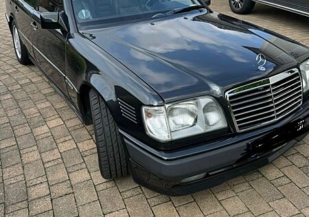 Mercedes-Benz 300 300TE AMG