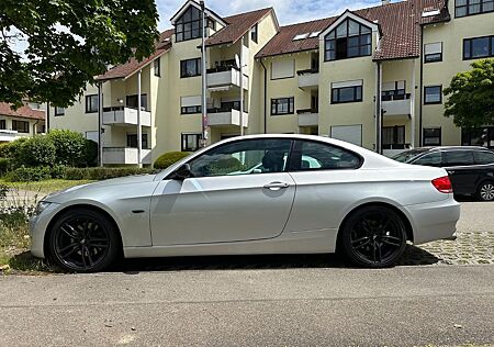 BMW 325i Coupé - Sportauspuff/Prof. Sportsitze