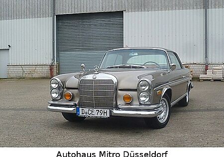 Mercedes-Benz 250 W111 SE Coupe Automatik Klima E-Fenster