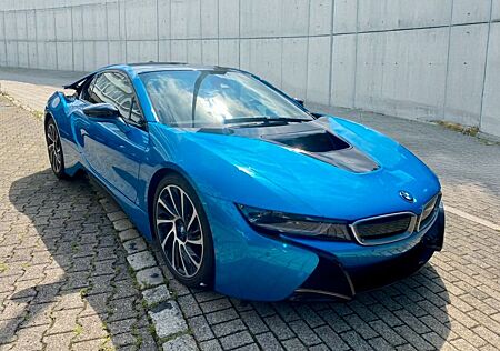 BMW i8 Baureihe Coupe Basis