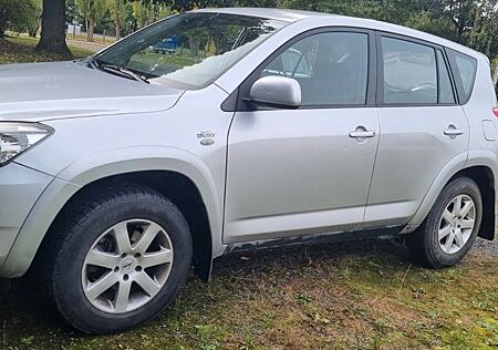 Toyota RAV 4 2.2-l-D-CAT 4x4 Sol Sol