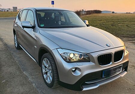 BMW X1 xDrive25i - HU/Öl neu, iDrive