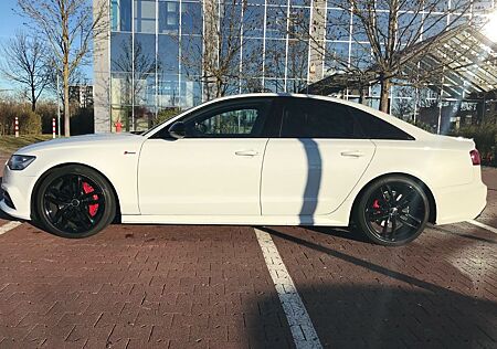Audi A6 3.0 TFSI quattro S tronic -